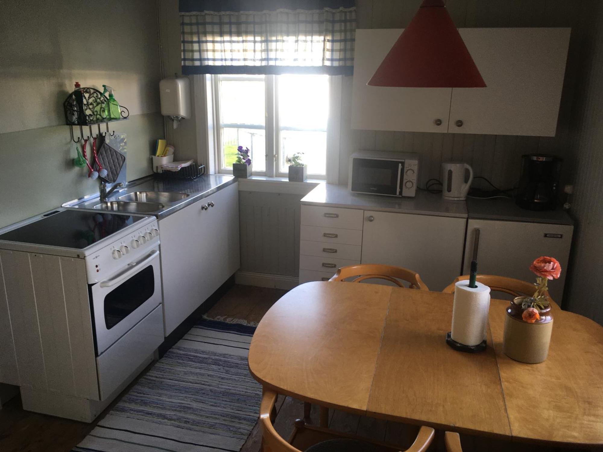 Enkoeping Cottage מראה חיצוני תמונה